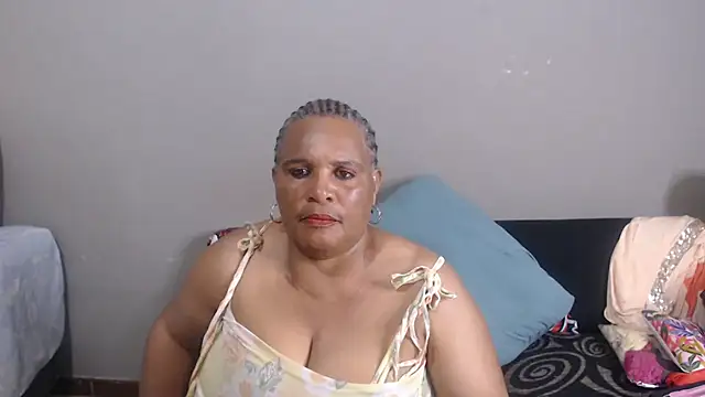 Snapshot of GrandBustyMelon chatting on July 2026 02:06:01 PM GrandBustyMelon online show from July 2026 02:06:01 PM