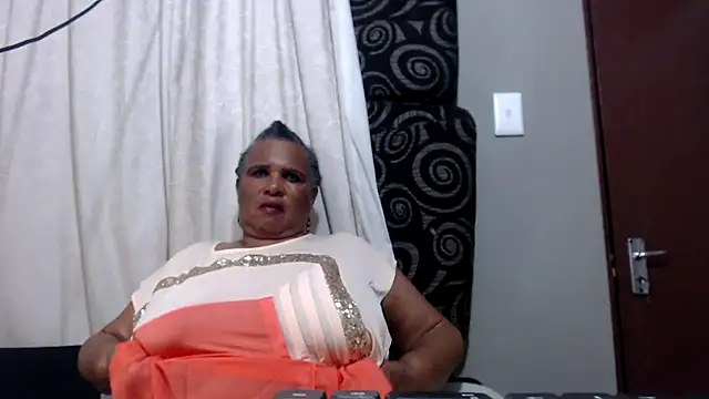 GrandBustyMelon online show from December 2025 05:01:01 PM