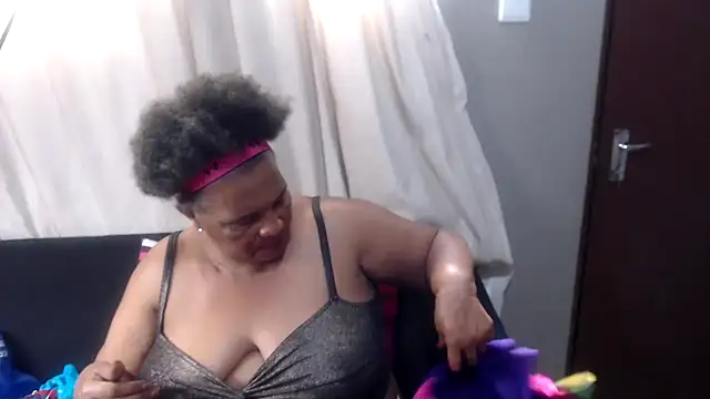 GrandBustyMelon online show from November 2025 06:56:02 AM