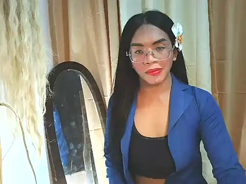 Snapshot of _karie chatting on October 2025 01:32:01 PM karie online show from October 2025 01:32:01 PM