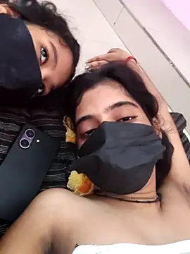 Hot-komall online show from September 2025 04:12:02 AM