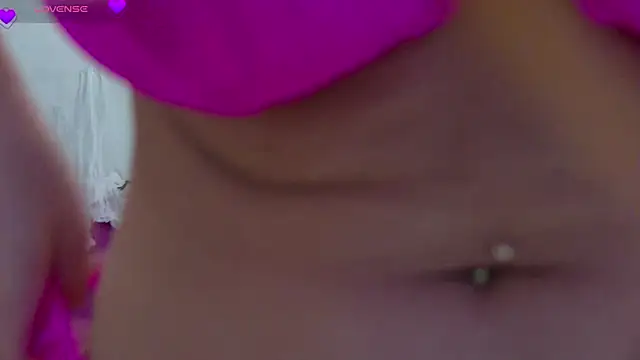 Snapshot of KandyCosse chatting on October 2025 06:58:02 AM KandyCosse online show from October 2025 06:58:02 AM