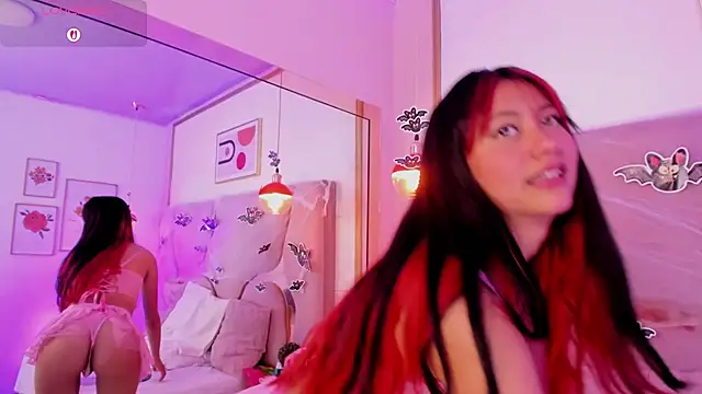 Snapshot of Aria_Joness_ chatting on October 2025 01:32:01 PM Aria Joness online show from October 2025 01:32:01 PM