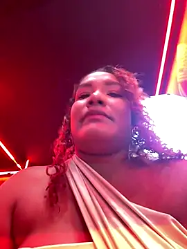 Snapshot of anailynn chatting on November 2025 08:31:02 PM anailynn online show from November 2025 08:31:02 PM