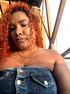 Snapshot of anailynn chatting on September 2025 10:06:01 PM anailynn online show from September 2025 10:06:01 PM