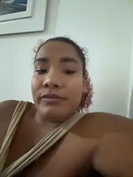 Snapshot of anailynn chatting on September 2025 12:05:01 AM anailynn online show from September 2025 12:05:01 AM