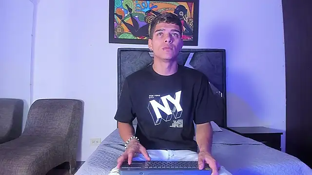 wyatt 3 online show from November 2025 12:31:02 PM