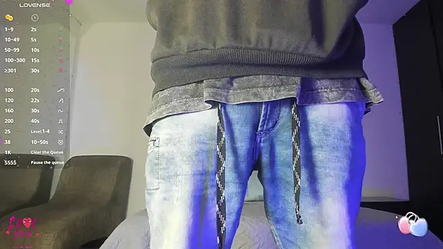 wyatt 3 online show from November 2025 12:20:02 PM