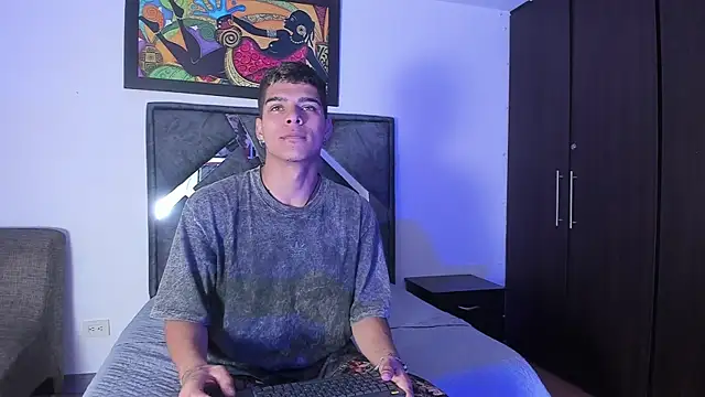 wyatt 3 online show from November 2025 12:21:02 PM