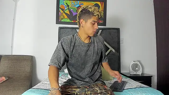 wyatt 3 online show from October 2025 10:58:02 AM