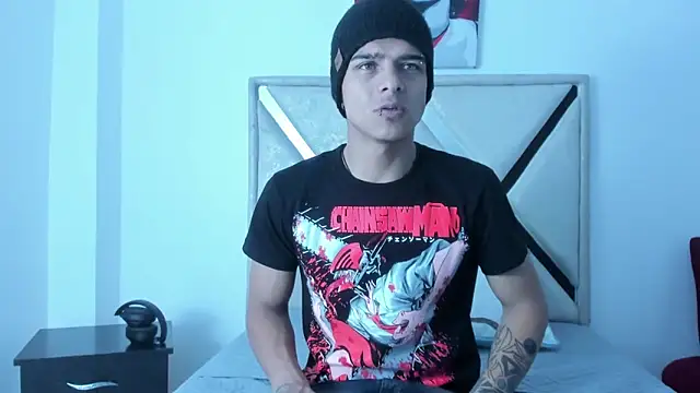 wyatt 3 online show from December 2025 12:39:01 PM