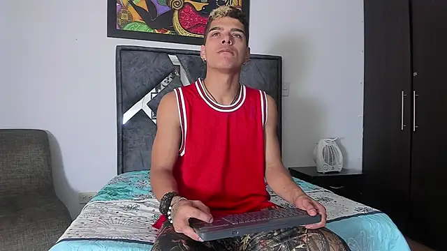 wyatt 3 online show from October 2025 01:10:02 PM