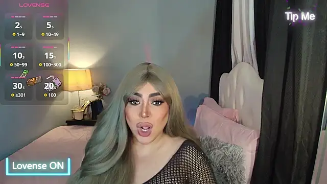 Snapshot of Unforgettable_Maria chatting on December 2025 04:14:01 AM Unforgettable Maria online show from December 2025 04:14:01 AM