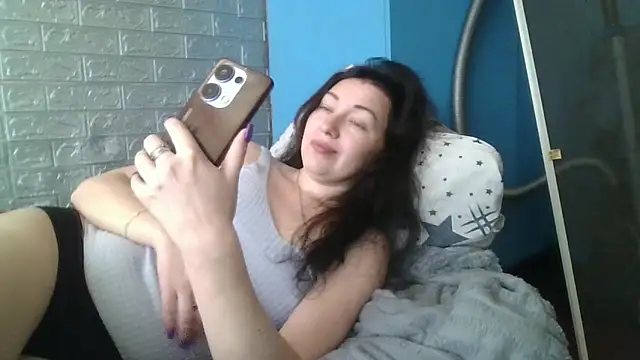 DanaNeon online show from April 2026 07:13:02 AM