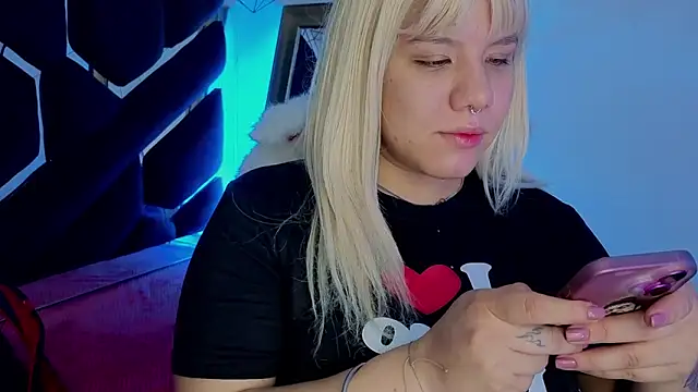 Melissa Adamsx online show from March 2026 07:04:02 PM