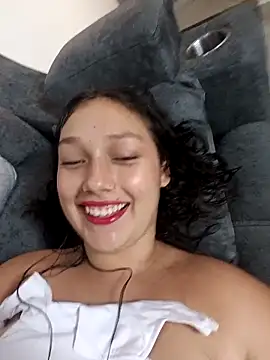 Naughty Samantha online show from October 2025 04:26:02 PM