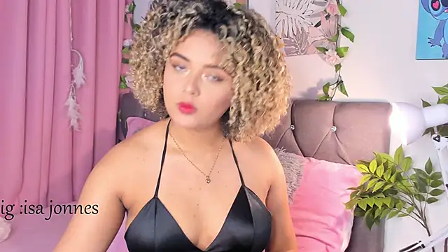 isajonnes18 online show from February 2026 10:29:01 PM