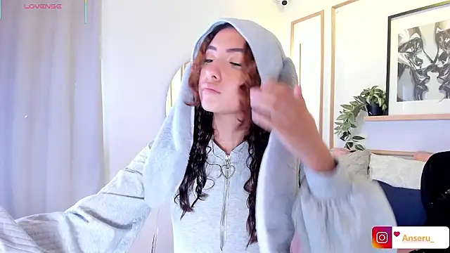 Anseru  online show from January 2026 01:06:01 PM