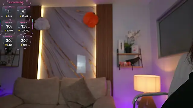 MilaCrave online show from October 2025 11:41:02 AM