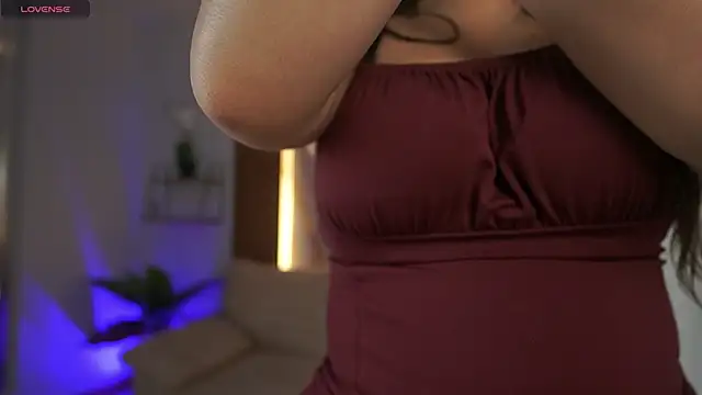 MilaCrave online show from December 2025 11:35:01 AM