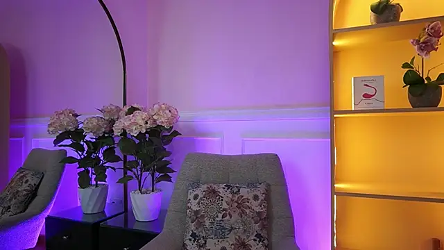 MilaCrave online show from February 2026 11:54:02 AM