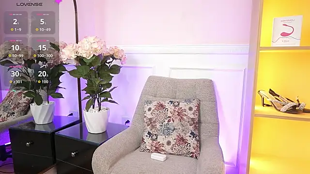 MilaCrave online show from January 2026 11:36:01 AM