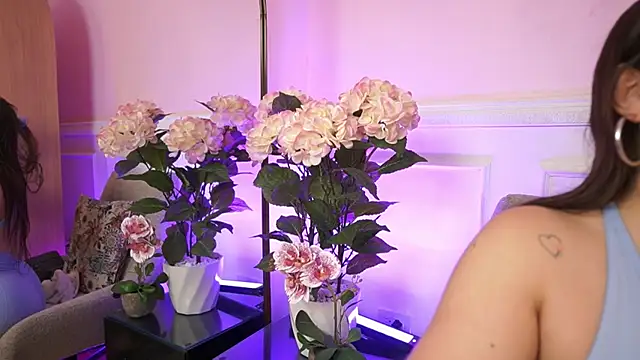 MilaCrave online show from January 2026 11:36:02 AM