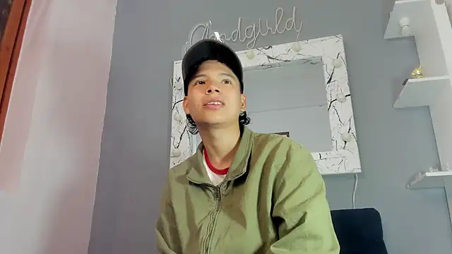 Snapshot of camillo_virgil chatting on September 2025 10:50:01 AM camillo virgil online show from September 2025 10:50:01 AM