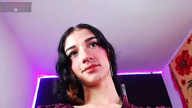 ingrid zese  online show from October 2025 07:04:01 PM