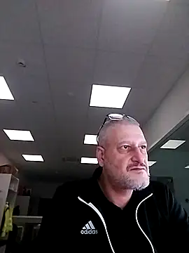 Hisnimin online show from February 2026 10:29:01 PM