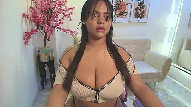 Anie johnson online show from November 2025 06:55:02 PM