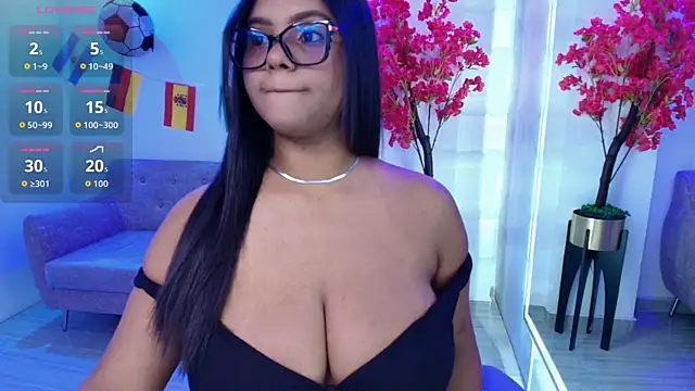 Snapshot of Anie_johnson chatting on June 2026 07:22:02 PM Anie johnson online show from June 2026 07:22:02 PM