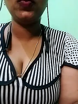 Dimplegirl online show from November 2025 05:06:01 PM