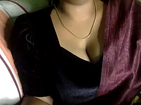 Dimplegirl online show from November 2025 05:38:02 PM