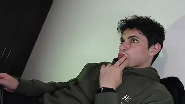 Snapshot of yourfavoriteboy__ chatting on December 2025 05:50:02 AM yourfavoriteboy online show from December 2025 05:50:02 AM