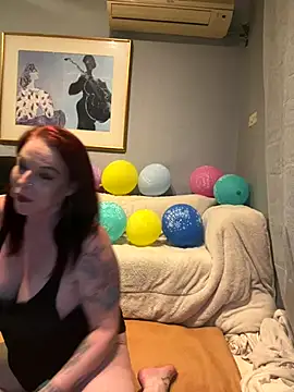 Island Siren online show from November 2025 10:35:02 PM