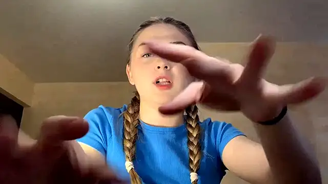 Smoke mama online show from February 2026 11:10:02 AM