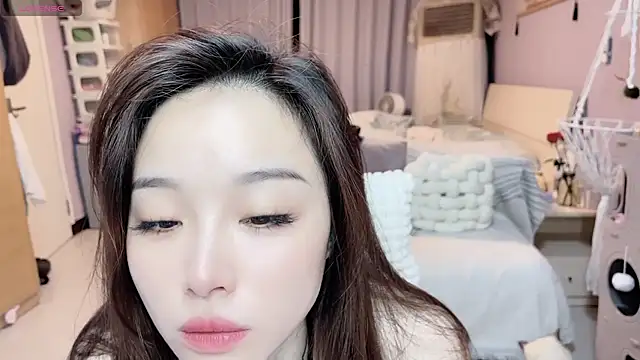 Snapshot of Y2Luvk chatting on October 2025 09:47:01 PM Y2Luvk online show from October 2025 09:47:01 PM