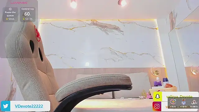 valirya devote online show from October 2025 03:48:01 AM