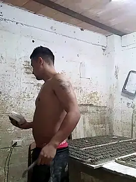 Snapshot of hoteder chatting on October 2025 02:40:01 PM hoteder online show from October 2025 02:40:01 PM