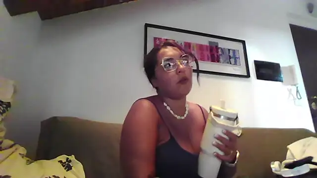 LadySophia03 online show from September 2025 02:38:02 PM