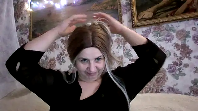LustyyX online show from April 2026 04:09:01 PM