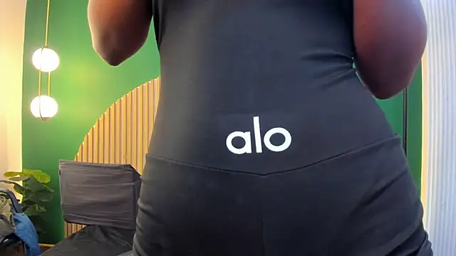 halleylorens online show from November 2025 08:03:02 AM