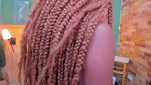 halleylorens online show from April 2026 06:11:01 PM