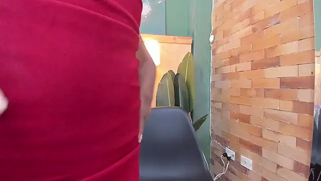 Snapshot of halleylorens chatting on February 2026 07:25:01 PM halleylorens online show from February 2026 07:25:01 PM