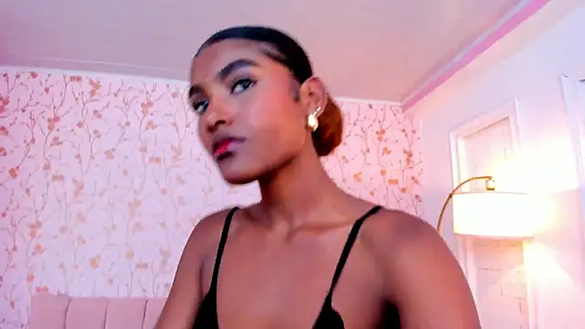 Snapshot of halleylorens chatting on July 2026 07:05:02 PM halleylorens online show from July 2026 07:05:02 PM