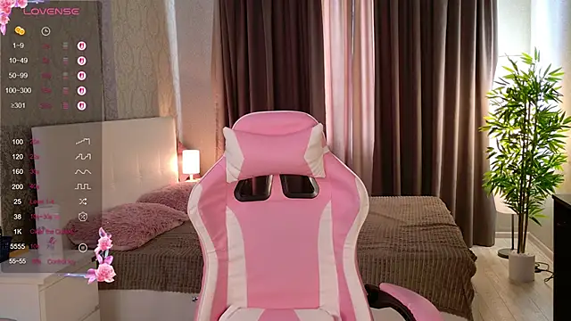 HeyMonkey  online show from November 2025 11:03:01 AM