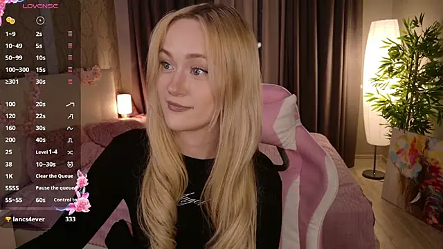 HeyMonkey  online show from December 2025 02:43:02 PM