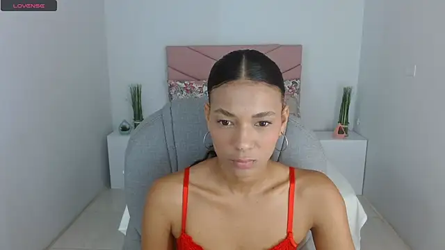 SarayVega  online show from September 2025 07:31:01 PM
