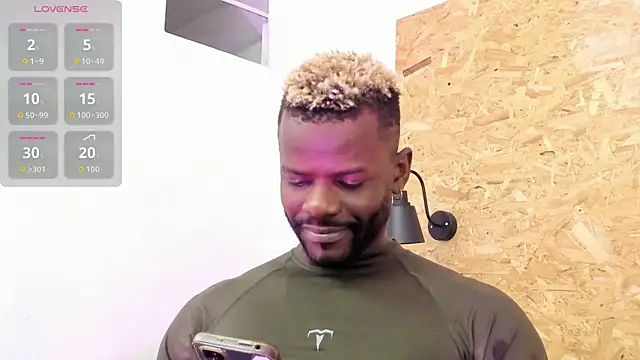 santiblack7 online show from October 2025 08:19:02 PM